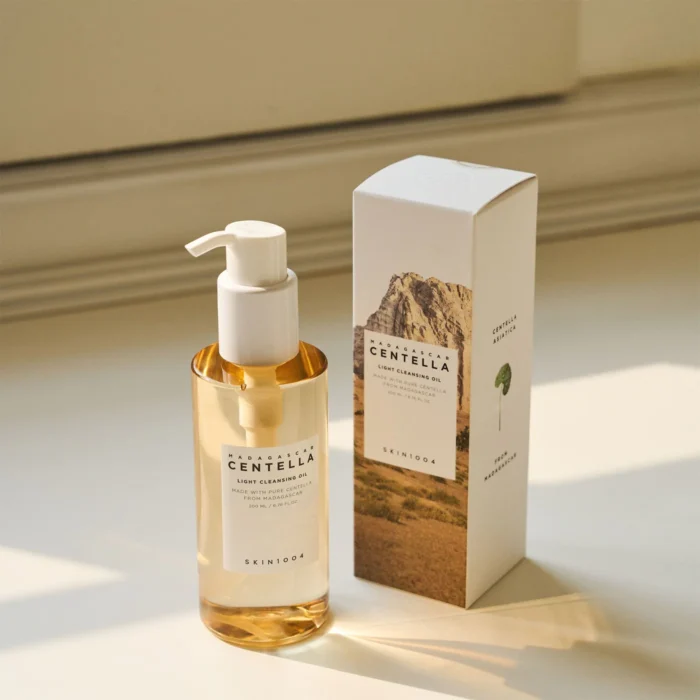SKIN1004 Madagascar Centella Light Cleansing Oil Miniature (30mL) - Image 2