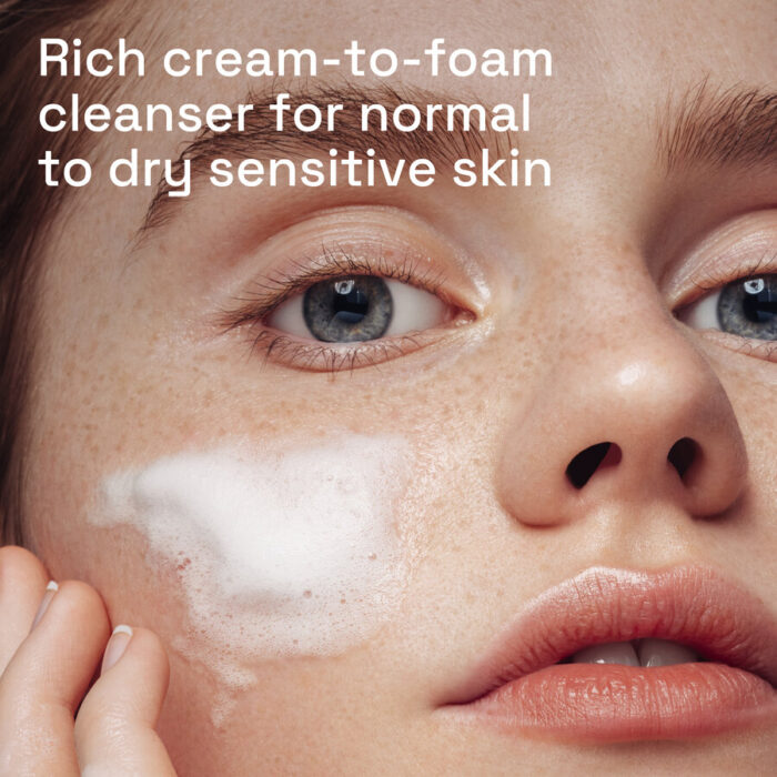 Cetaphil Hydrating Foaming Cream Cleanser (236mL) - Image 2