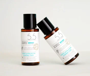 acwell Licorice pH Balancing Cleansing Toner Miniature (30mL) - Image 2