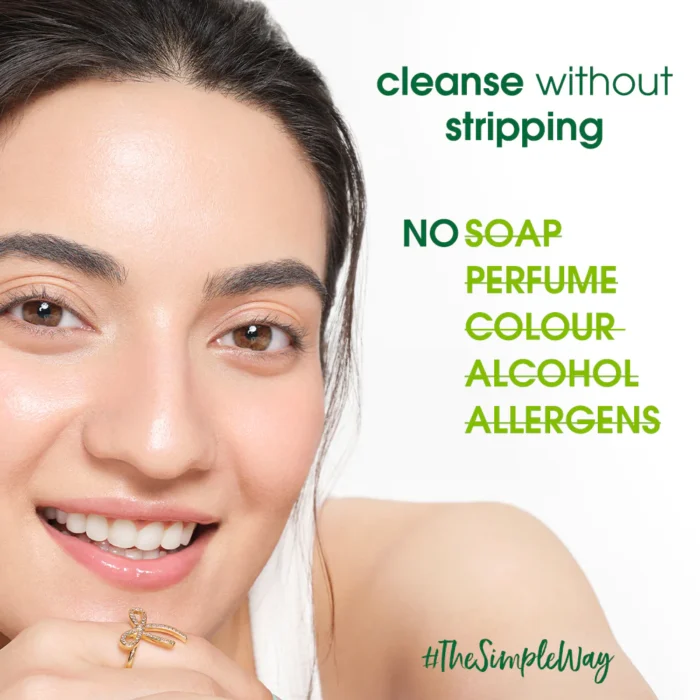 Simple Moisturising Facial Wash (150mL) - Image 7